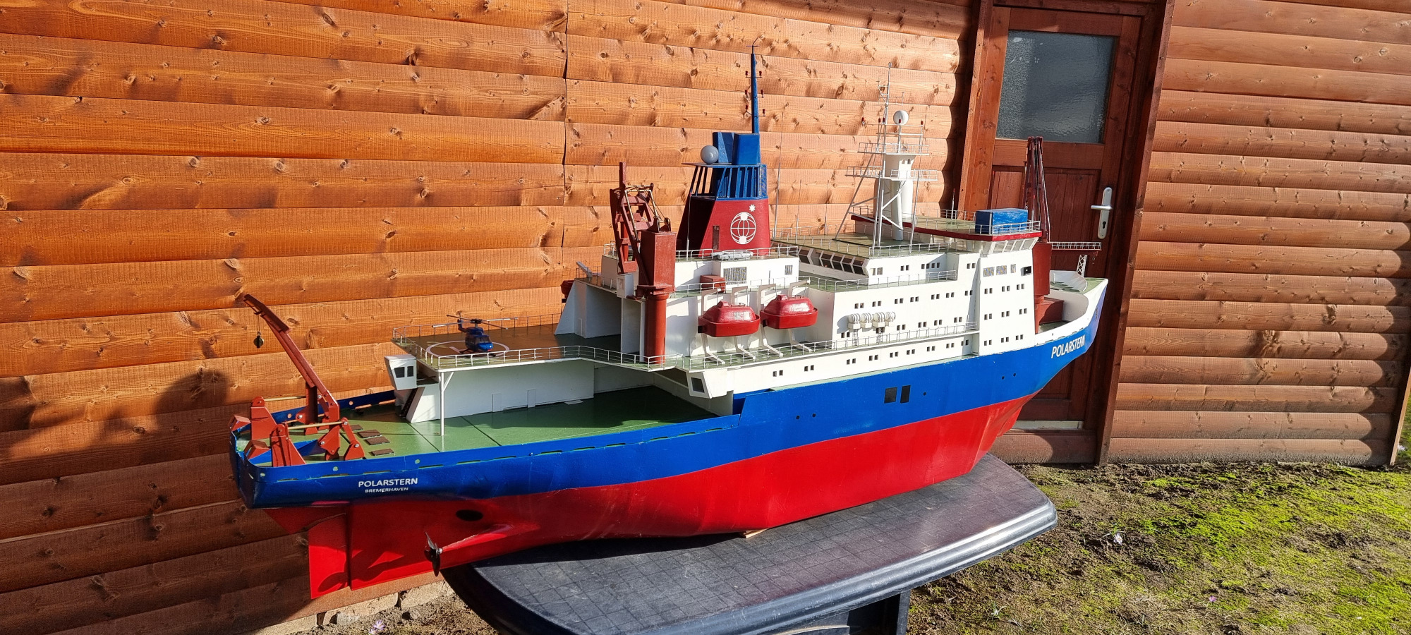 1,97 m lang und noch in Bau